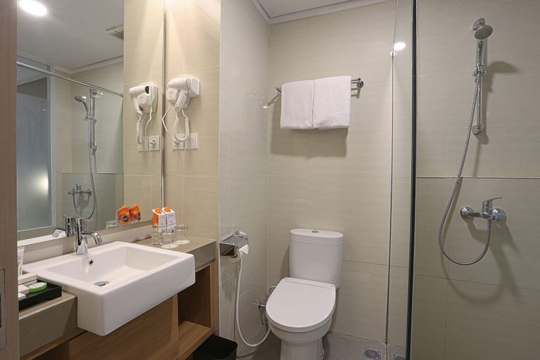 Bathroom 5, Horison Tasikmalaya, Tasikmalaya