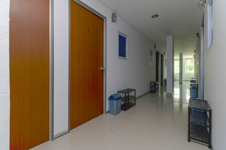 Others 4, RedDoorz Plus near Kepri Mall, Batam