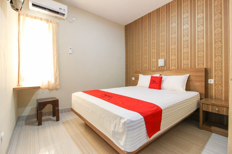 Bedroom 1, RedDoorz near Jogja Kembali Monument 3, Sleman