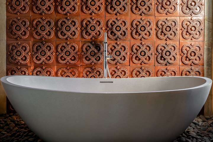 Bathroom 13