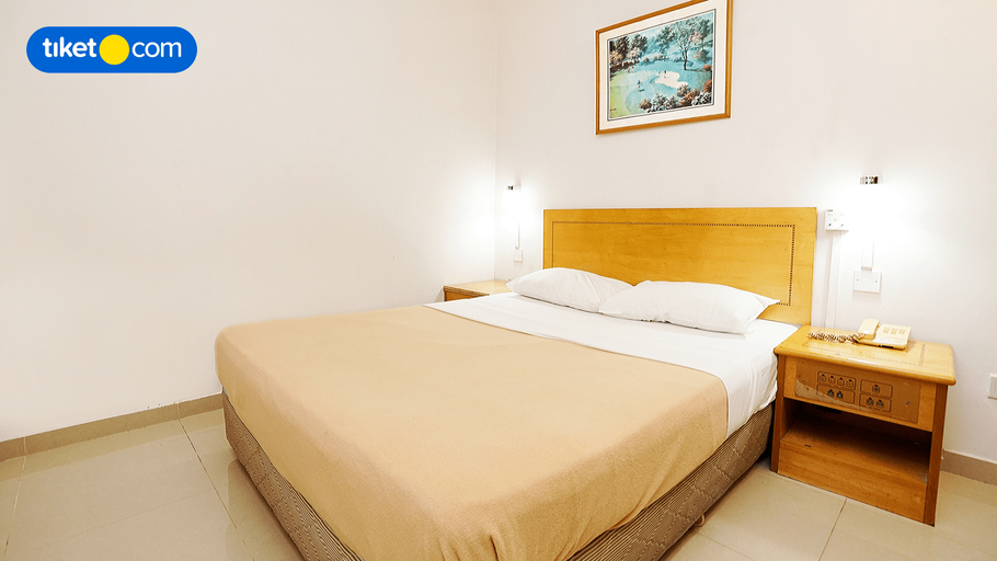 New Orchid Hotel Room Type - Standard Queen Room