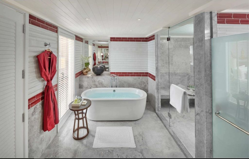 Bathroom 14