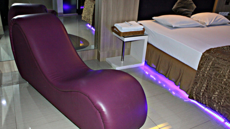 C One Hotel Pulomas, East Jakarta