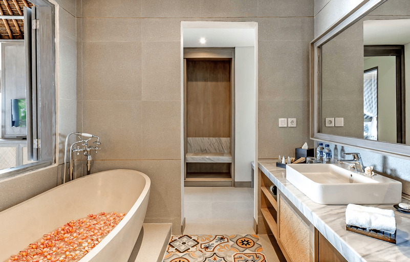 Bathroom 25