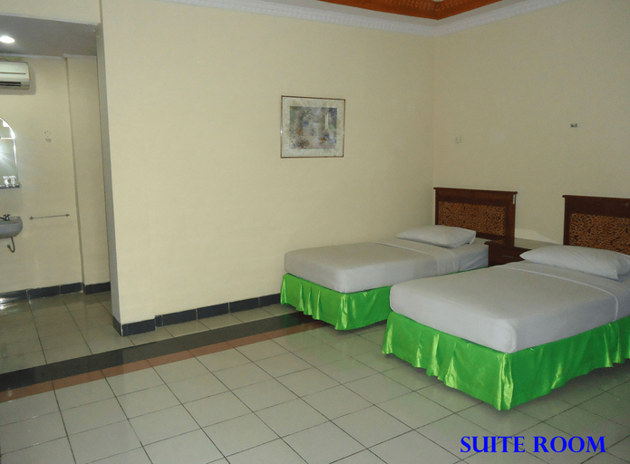 Hotel Permata Mulia - Tap to explore photos
