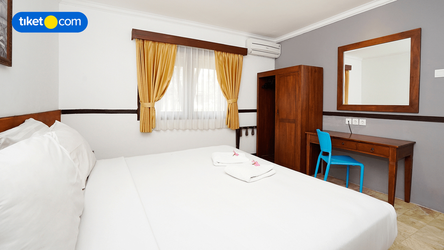 Bedroom 13