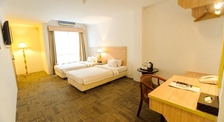 Bedroom 8