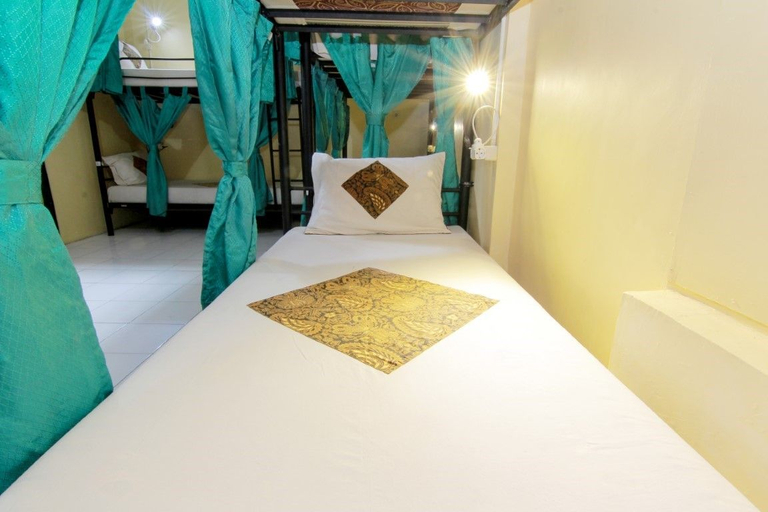 Bedroom 3, Laura s Backpacker, Yogyakarta