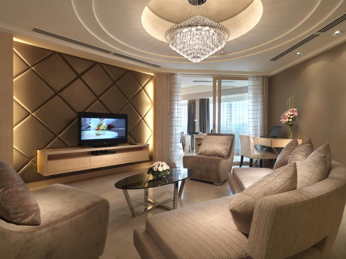 Bedroom 13