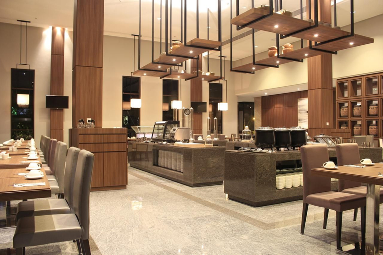 Food & Drinks 4, I Hotel Baloi Batam, Batam