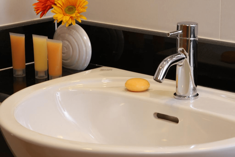 Bathroom 13