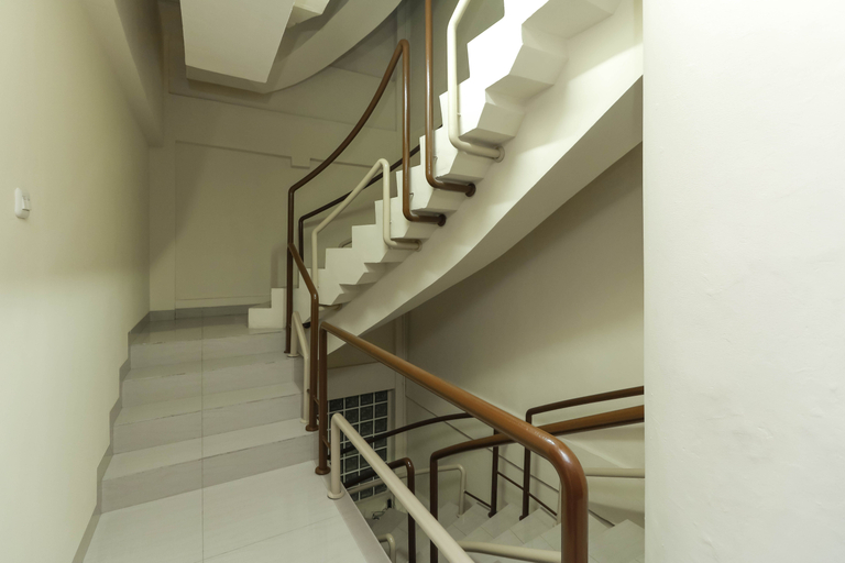 Others 4, RedDoorz Plus near Harmoni Gajah Mada, West Jakarta