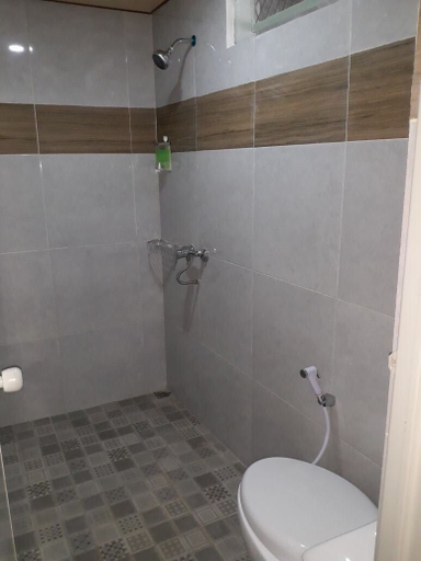 Bathroom 5, Bromo Camp House, Probolinggo