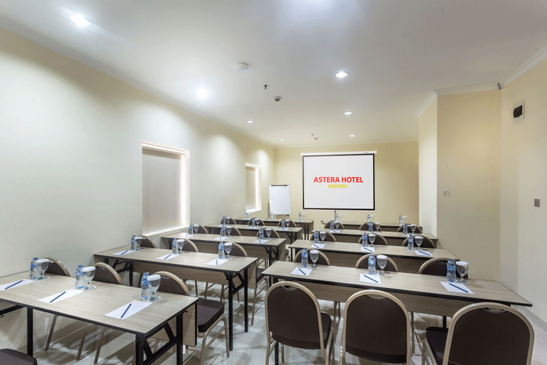 Astera Hotel Bintaro, Tangerang Selatan