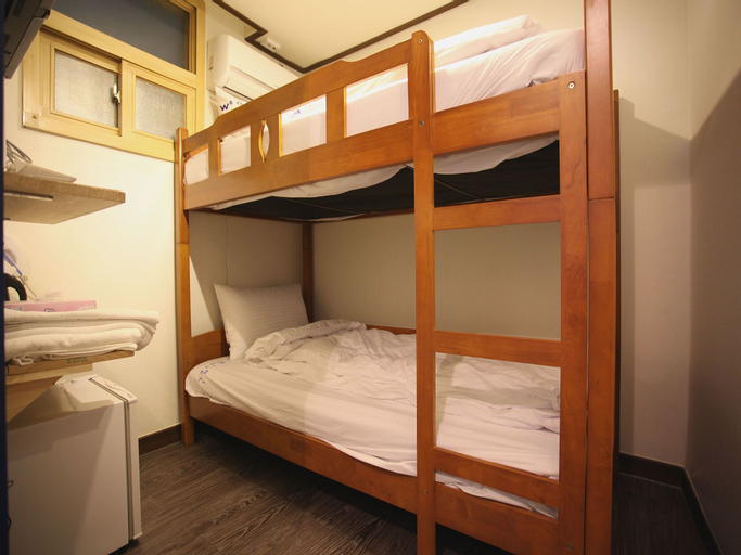 W mini hotel - Hostel, Gangbuk