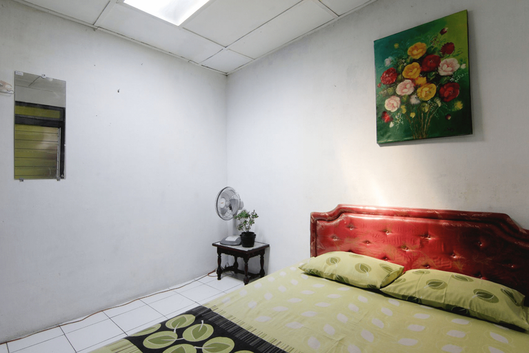 Batik Trinidar Homestay Room Type - Standard Room with Fan with Sharing Bathroom
