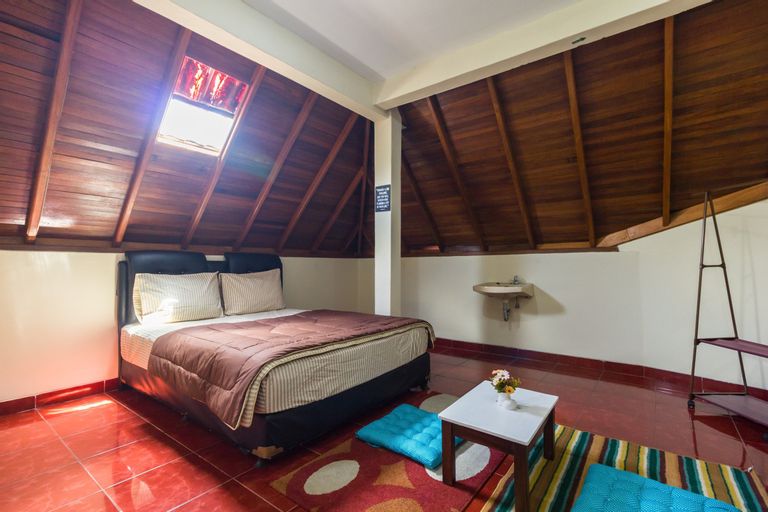 Pele Backpacker Guesthouse, Bandung