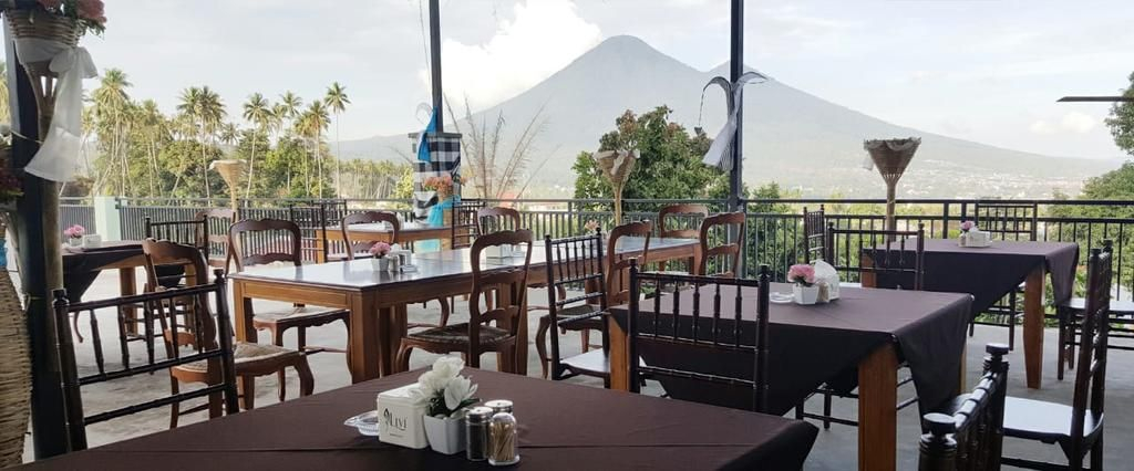 Food & Drinks 3, C Breez Resort Bitung, Bitung