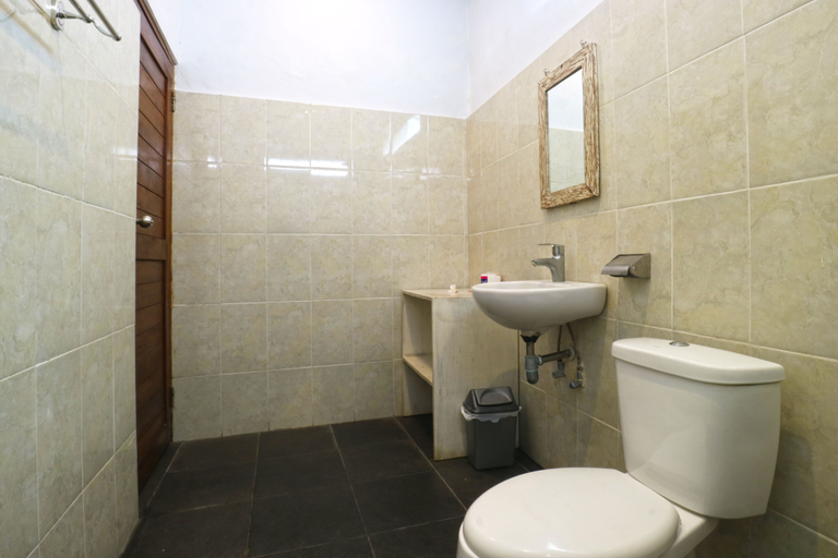 Bathroom 5, The Wina Echo Beach Guesthouse, Badung
