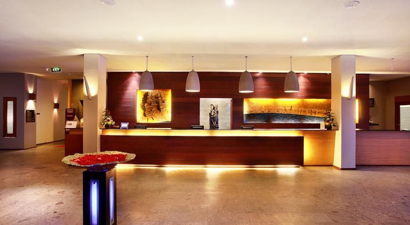 Public Area 4, Mercure Kuta Bali, Badung