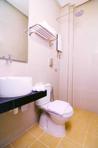 Bathroom 4