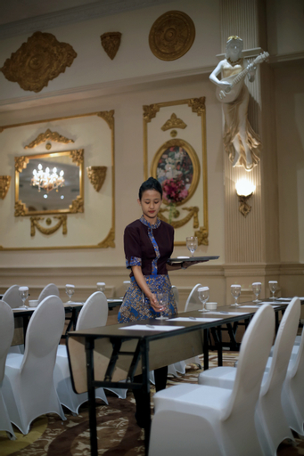 Business Facilities 27