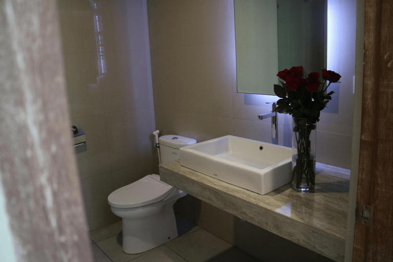 Bathroom 26