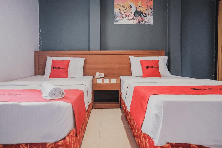 Bathroom 4, RedDoorz near Nagoya Hill Mall Batam 5, Batam