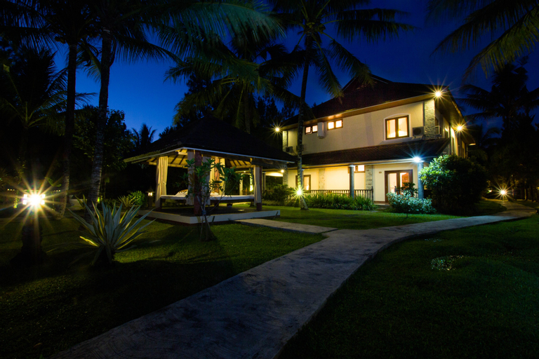 Exterior & Views 4, Villa Grand Artos, Magelang