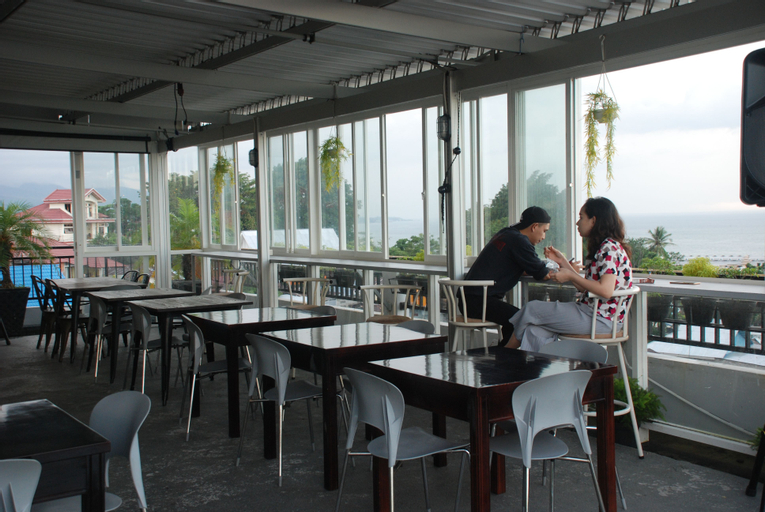 Avons Residence, Manado