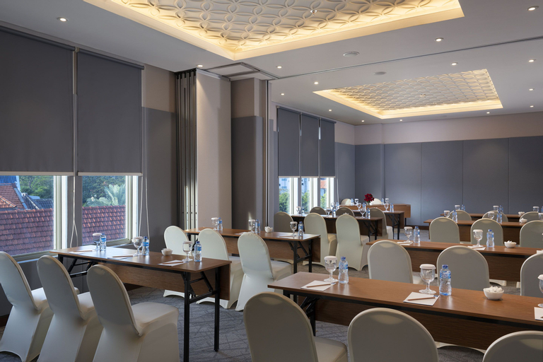 Business Facilities 4, BATIQA Hotel Darmo Surabaya, Surabaya