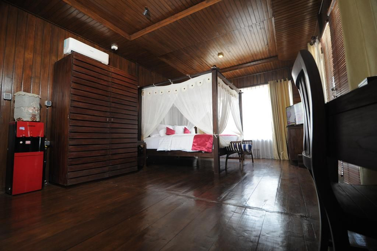 Public Area 4, Sylvia Beach Villa, West Manggarai