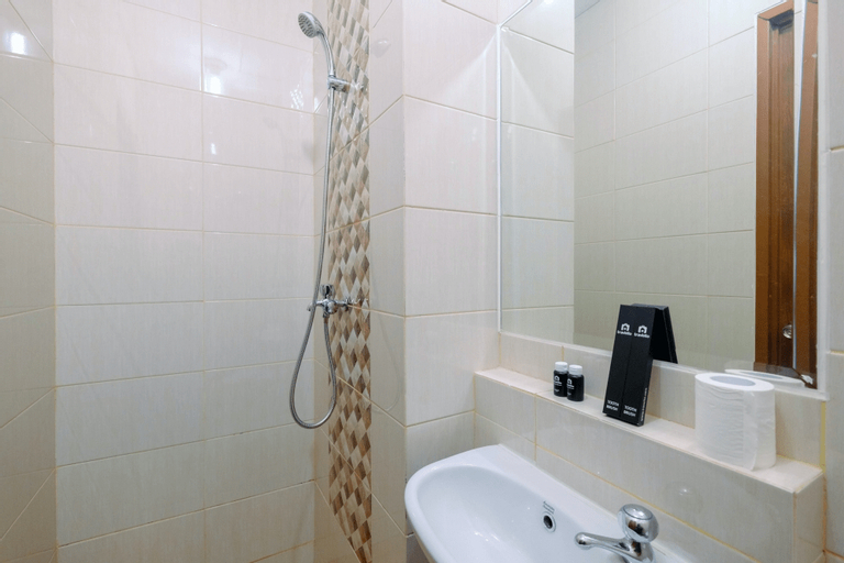 Bathroom 11