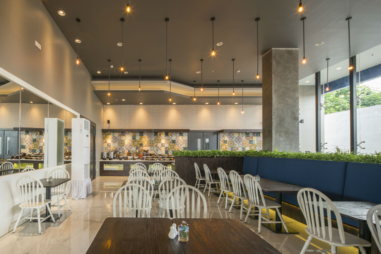 Food & Drinks 2, Hotel 88 Kedungsari (Kedungdoro) by WH, Surabaya