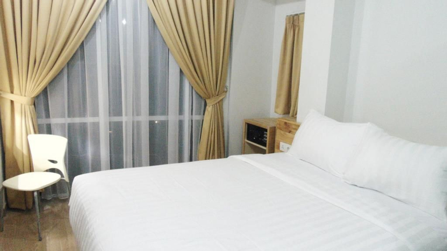 Bedroom 13