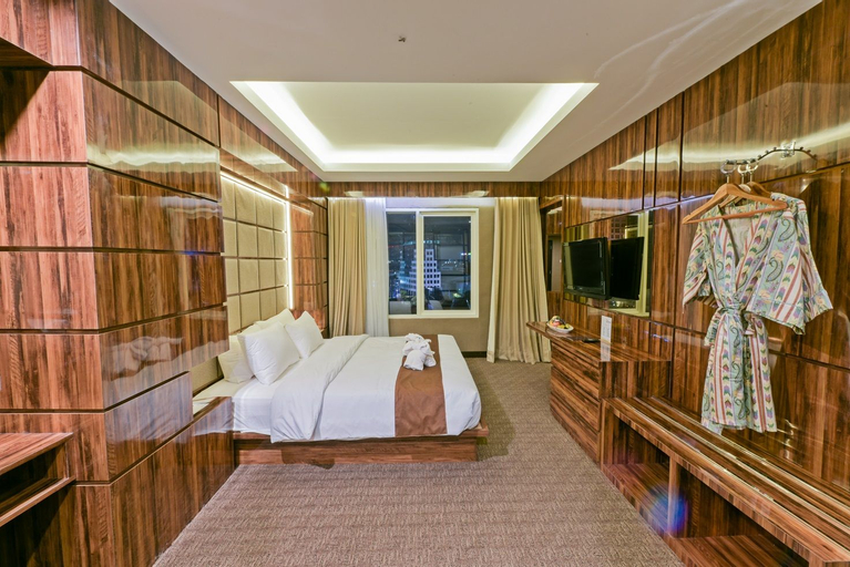 Bedroom 24