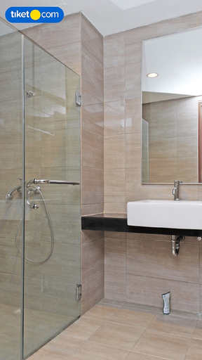 Bathroom 9