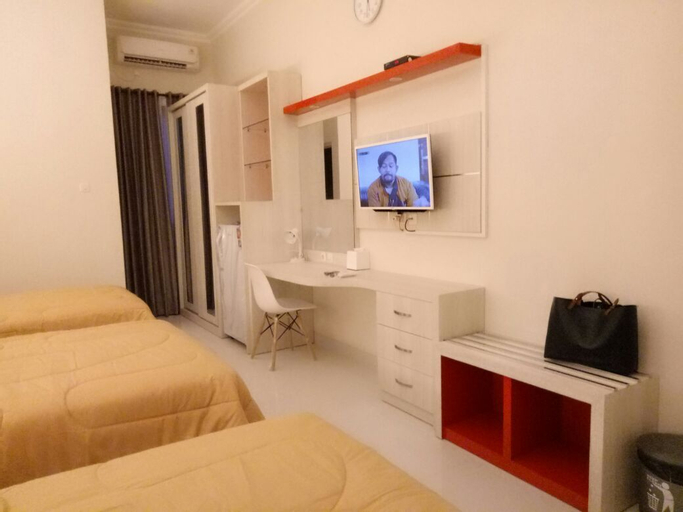 Velozip Homestay, Surabaya