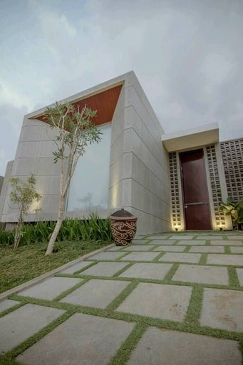 Griya Kubus, Malang