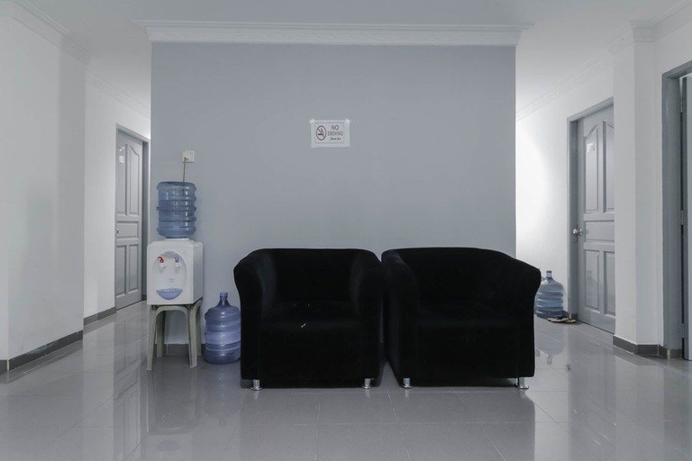Public Area 3, RedDoorz Plus near Batam City Square, Batam