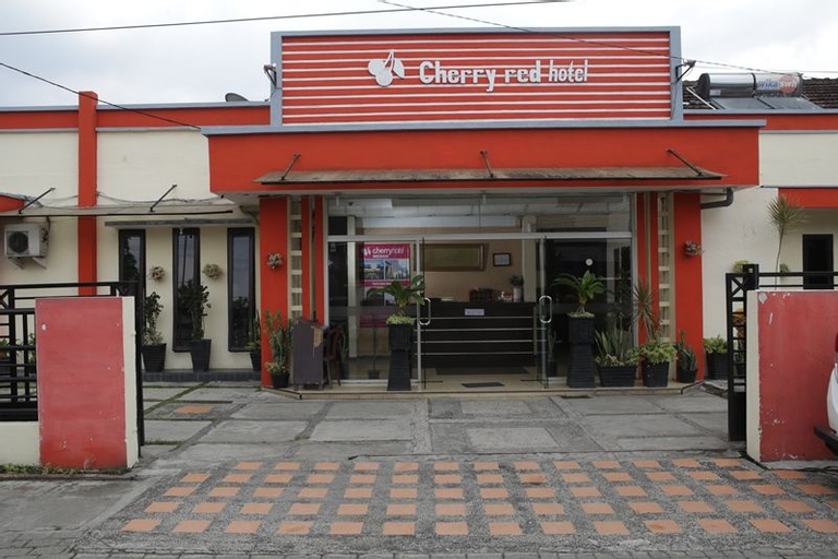 Cherry Red Hotel Medan, Medan
