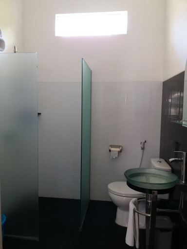 Bathroom 5, Dream Estate Resort, Lombok