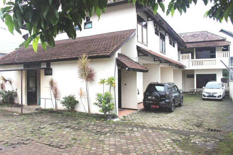 Hotel Ragil Kuning, Malang