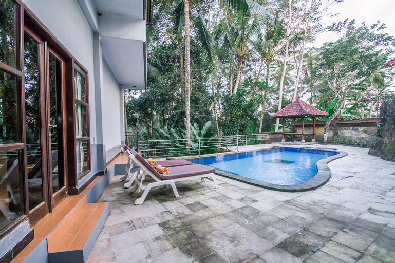 Swimming Pool 11