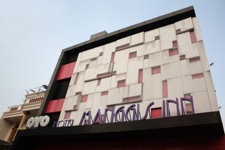 OYO 136 Manggis Inn Near RSU Kecamatan Taman Sari, Jakarta Barat