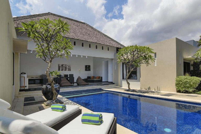 Swimming Pool 3