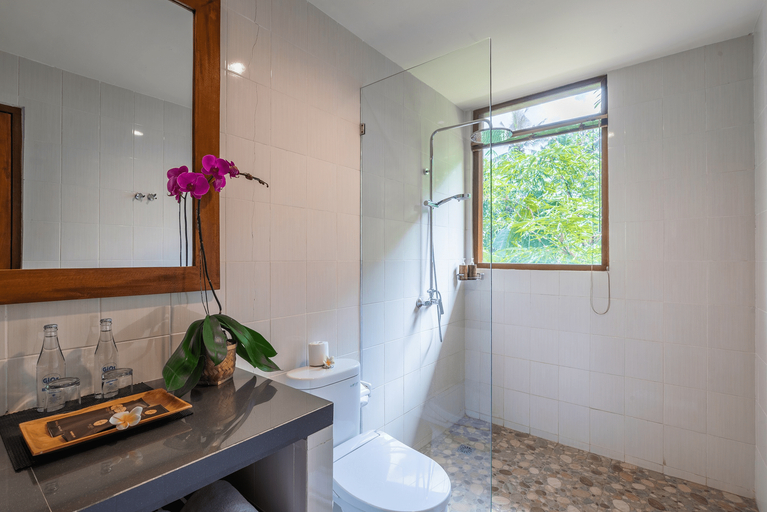 Bathroom 5