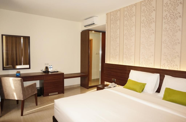 Bedroom 5, Green Eden Hotel, Manado
