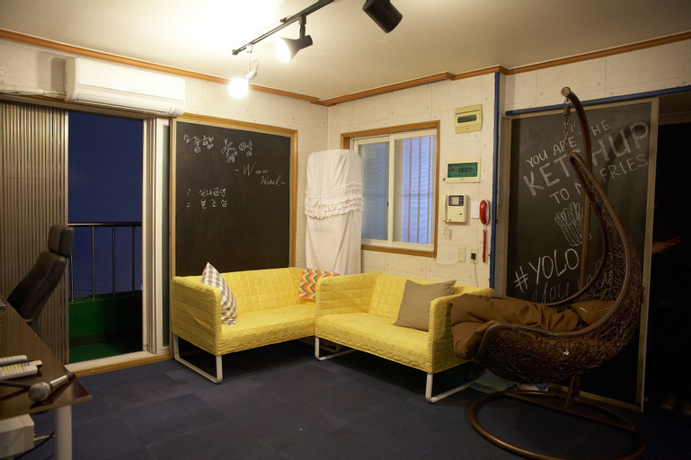 W mini hotel - Hostel, Gangbuk