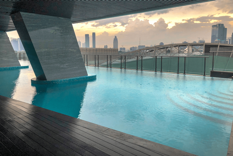 Swimming Pool 12